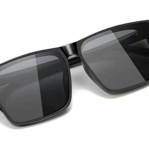 Dark Wost Black Polycarbonate UV Protection Retro Square Sunglasses for Men and Women (S)